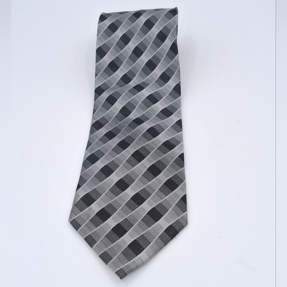 Elegant Black and Gray Checkered Tie